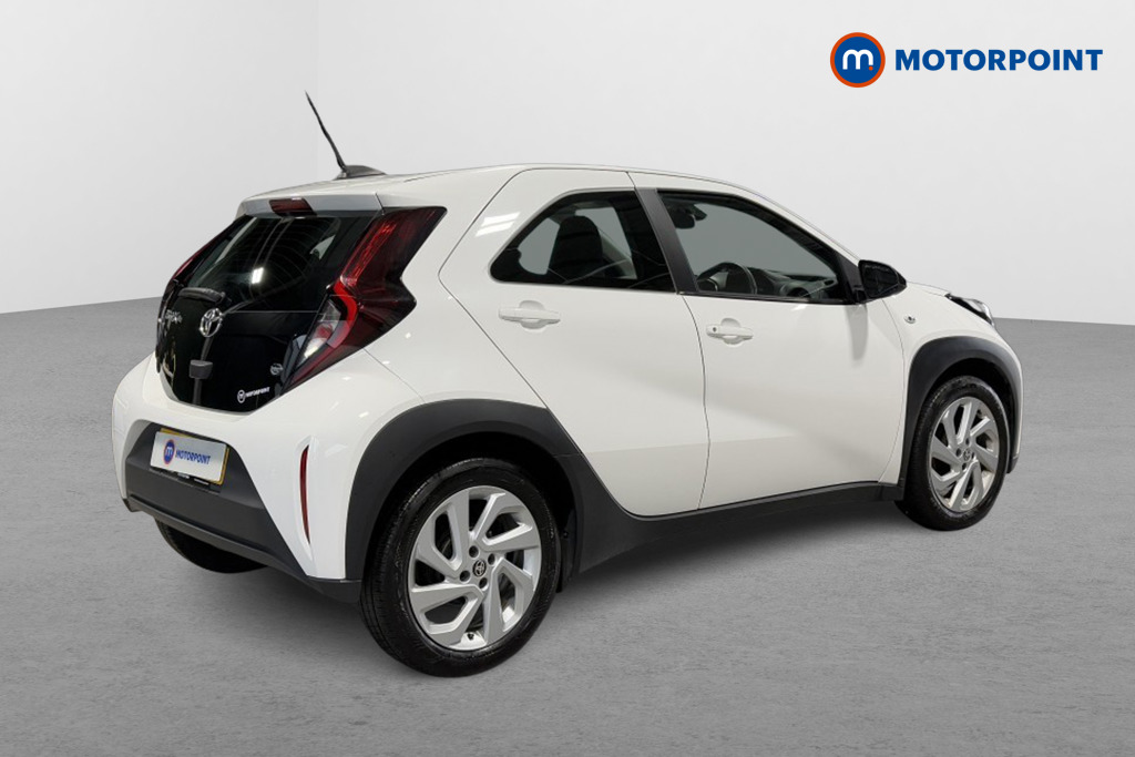 Toyota Aygo X Pure Manual Petrol Hatchback - Stock Number (1553348) - Drivers side rear corner