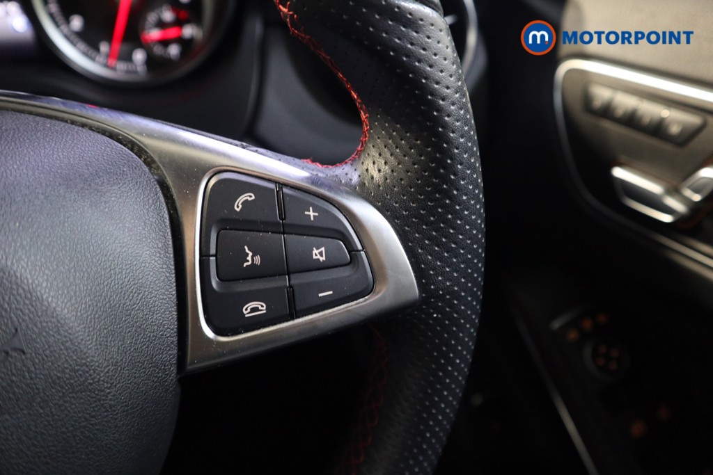 Mercedes-Benz GLA Amg Line Manual Petrol SUV - Stock Number (1553669) - 4th supplementary image