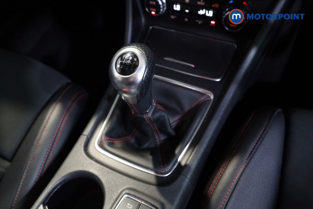 Mercedes-Benz GLA Amg Line Manual Petrol SUV - Stock Number (1553669) - 9th supplementary image