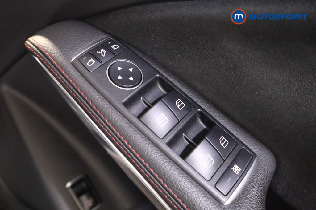 Mercedes-Benz GLA Amg Line Manual Petrol SUV - Stock Number (1553669) - 12th supplementary image