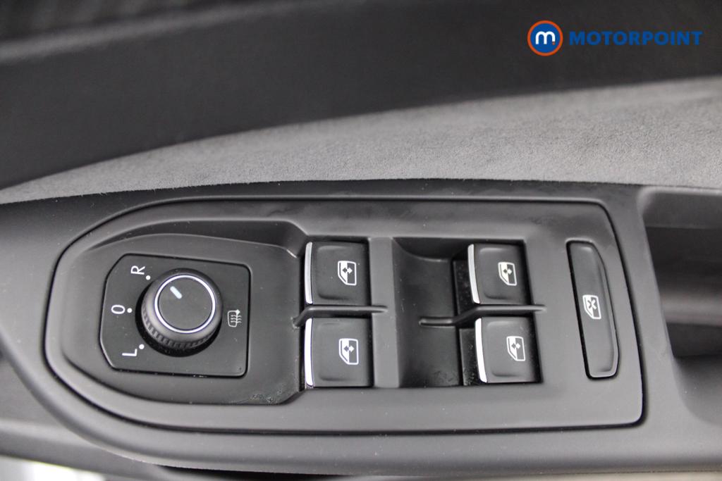 Volkswagen Golf R-Line Automatic Petrol Hatchback - Stock Number (1553697) - 19th supplementary image