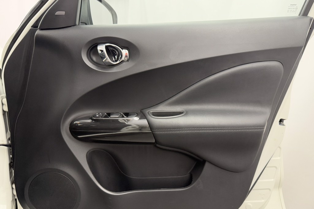Nissan Juke Tekna Automatic Petrol SUV - Stock Number (1553711) - 15th supplementary image