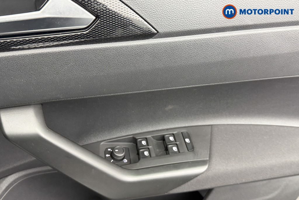 Volkswagen Polo Life Manual Petrol Hatchback - Stock Number (1554100) - 17th supplementary image
