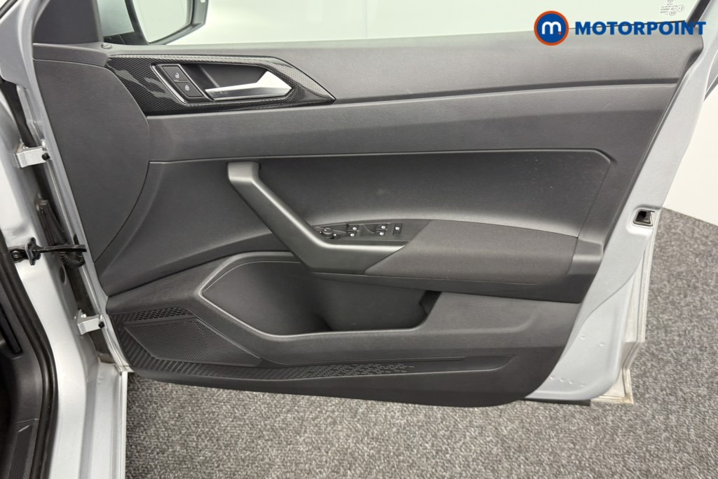 Volkswagen Polo Life Manual Petrol Hatchback - Stock Number (1554100) - 18th supplementary image