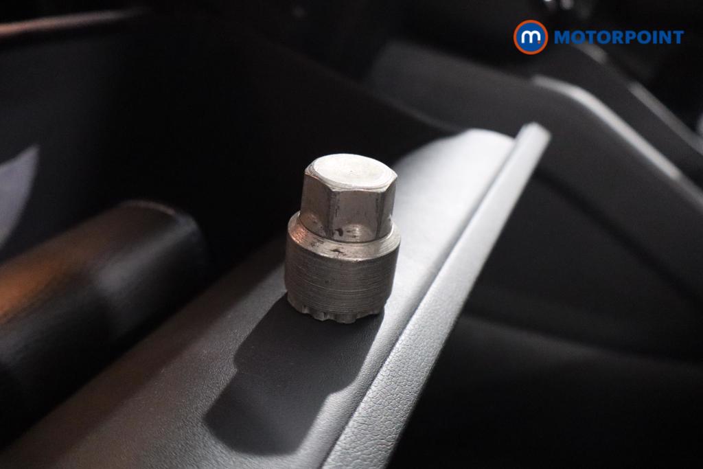 Hyundai Tucson N Line Manual Petrol SUV - Stock Number (1554126) - 14th supplementary image