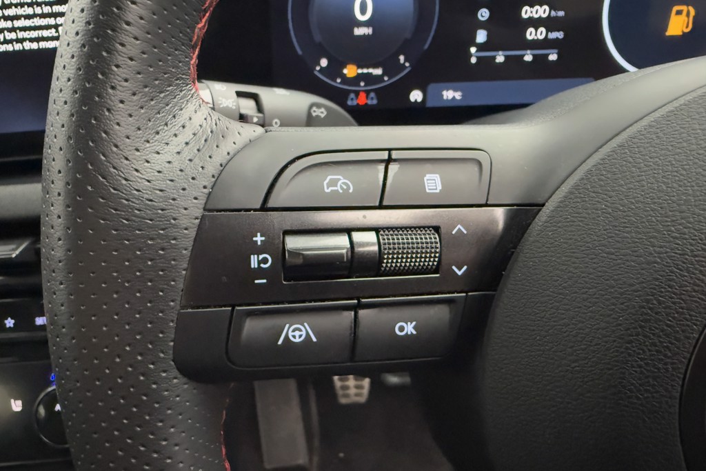 Hyundai Tucson N Line Manual Petrol SUV - Stock Number (1554145) - 4th supplementary image