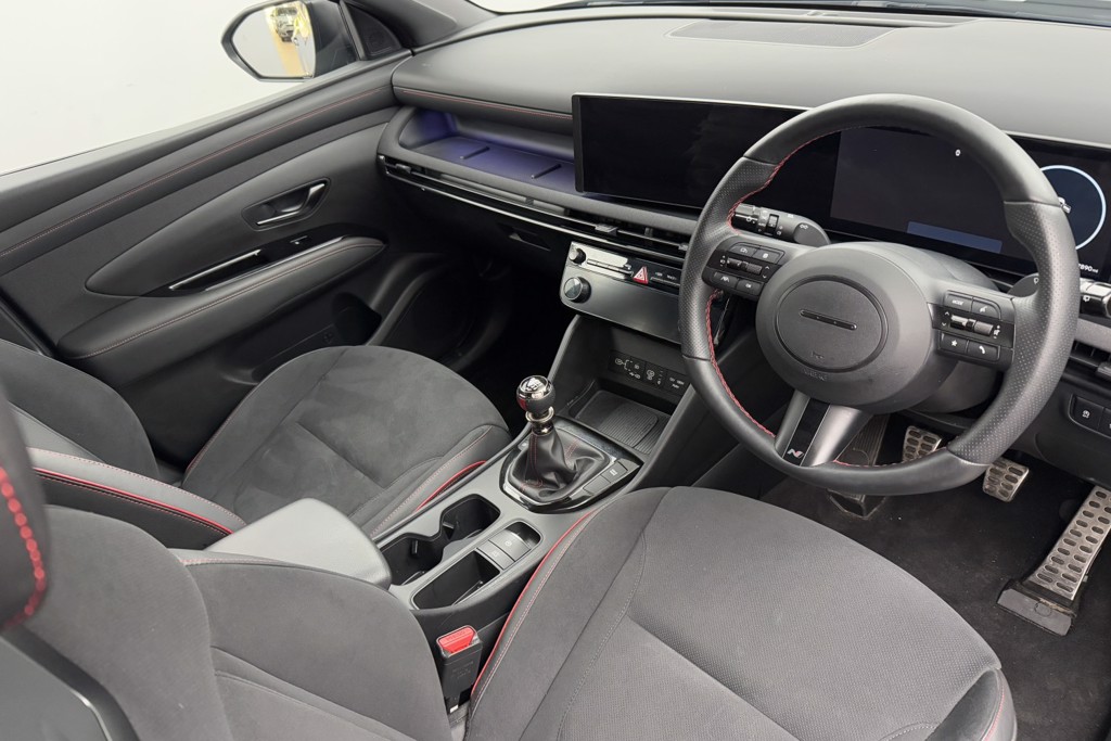 Hyundai Tucson N Line Manual Petrol SUV - Stock Number (1554145) - 1st supplementary image