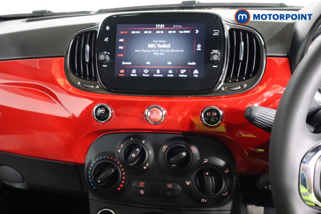 Fiat 500 Dolcevita Manual Petrol-Electric Hybrid Hatchback - Stock Number (1554275) - 3rd supplementary image