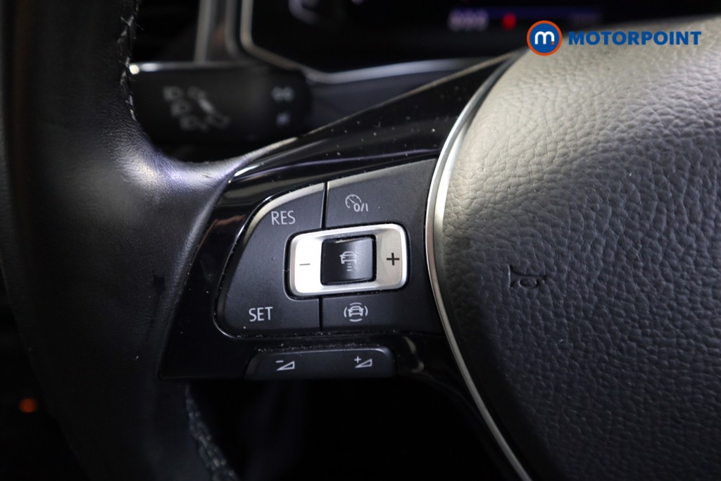 Volkswagen T-Roc SEL Manual Petrol SUV - Stock Number (1554382) - 3rd supplementary image