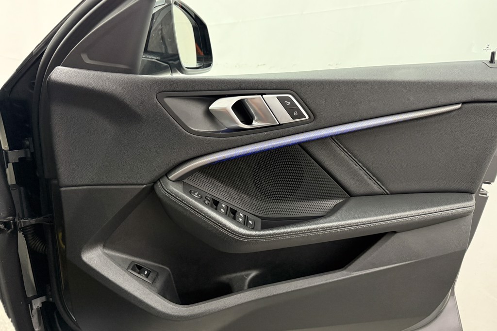 BMW 1 Series M Sport Manual Diesel Hatchback - Stock Number (1554396) - 21st supplementary image