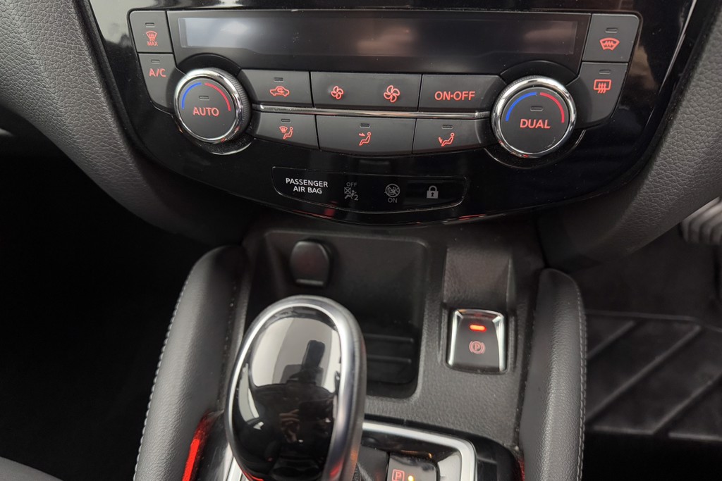 Nissan Qashqai Acenta Premium Automatic Diesel SUV - Stock Number (1554419) - 11th supplementary image