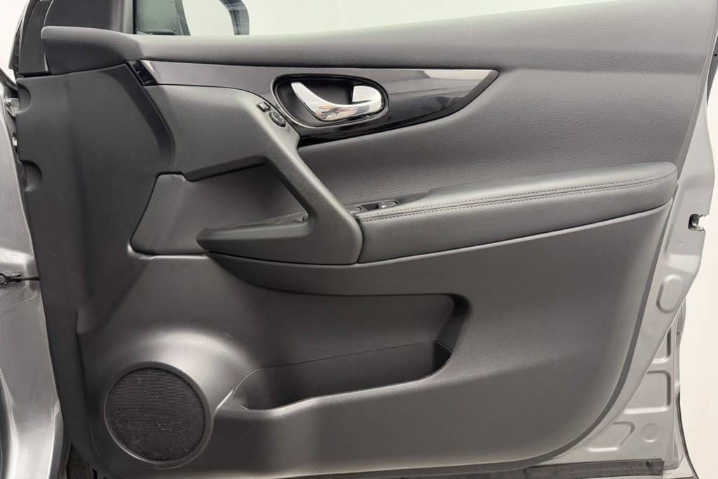 Nissan Qashqai Acenta Premium Automatic Diesel SUV - Stock Number (1554419) - 17th supplementary image