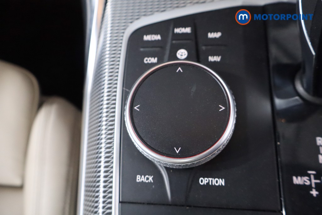 BMW 3 Series M Sport Automatic Petrol Plug-In Hybrid Estate - Stock Number (1554667) - 16th supplementary image