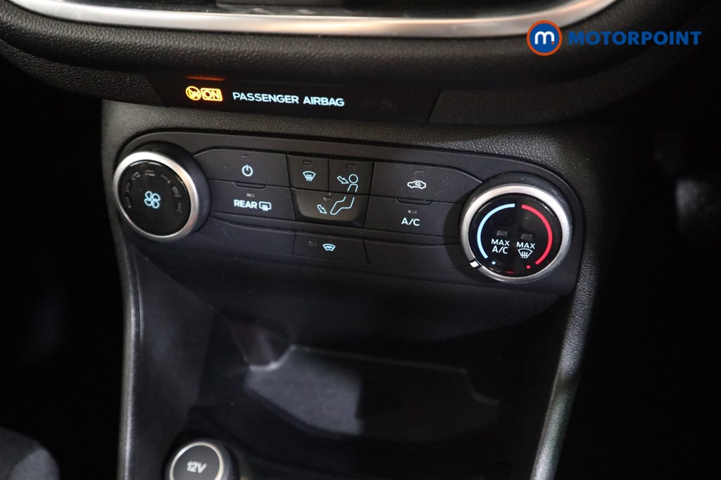Ford Fiesta Zetec Manual Petrol Hatchback - Stock Number (1554671) - 7th supplementary image
