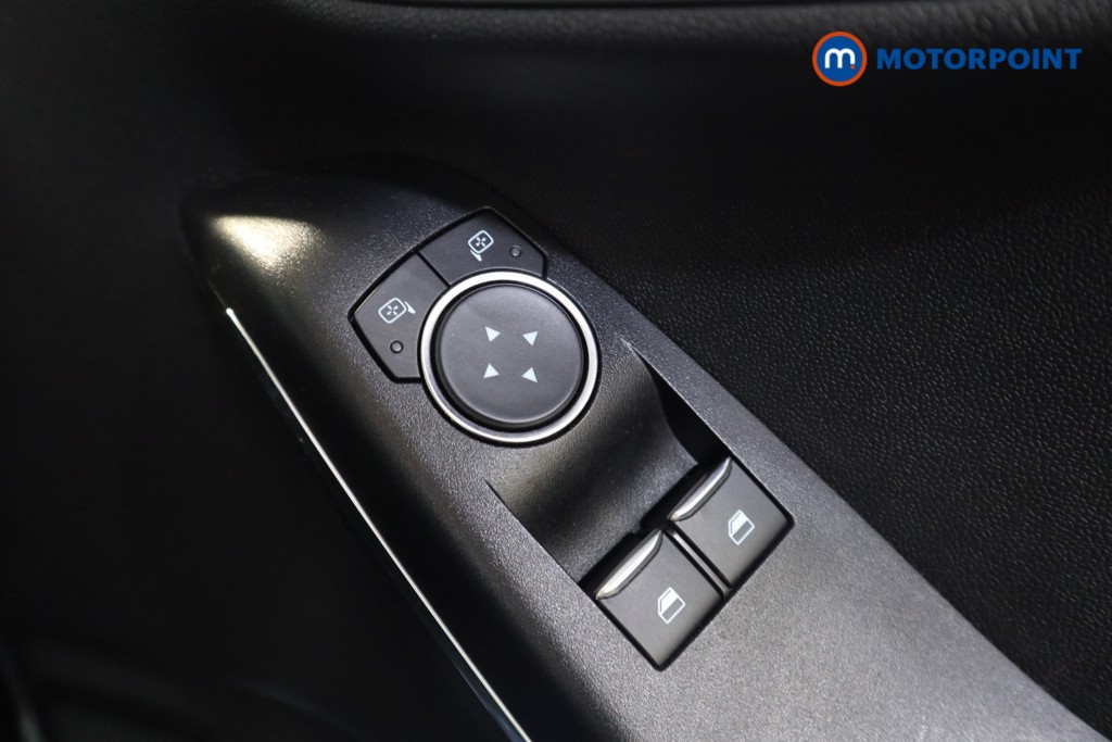 Ford Fiesta Zetec Manual Petrol Hatchback - Stock Number (1554671) - 10th supplementary image