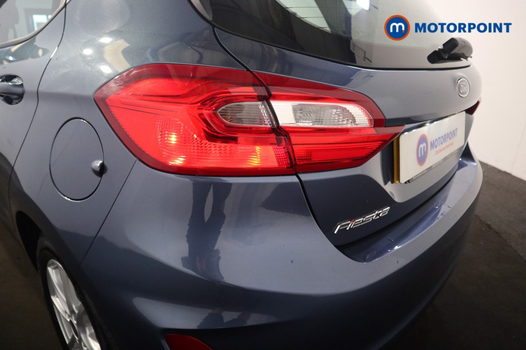Ford Fiesta Zetec Manual Petrol Hatchback - Stock Number (1554671) - 19th supplementary image