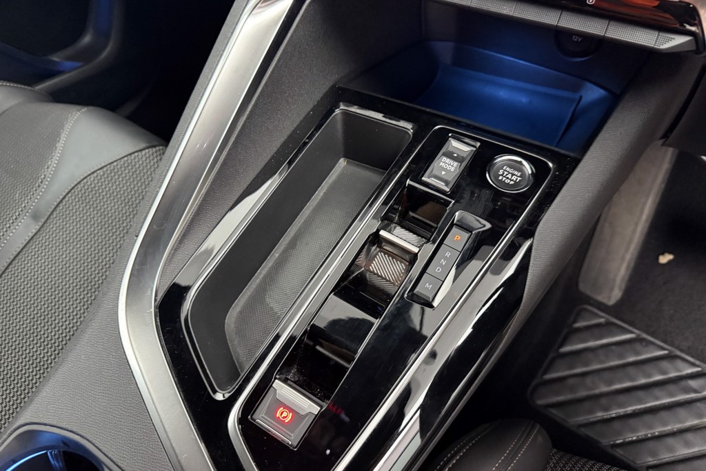 Peugeot 3008 GT Automatic Diesel SUV - Stock Number (1554819) - 14th supplementary image