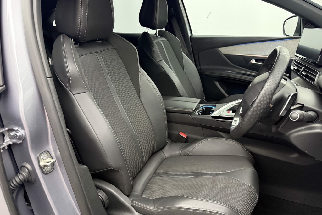 Peugeot 3008 GT Automatic Diesel SUV - Stock Number (1554819) - 18th supplementary image
