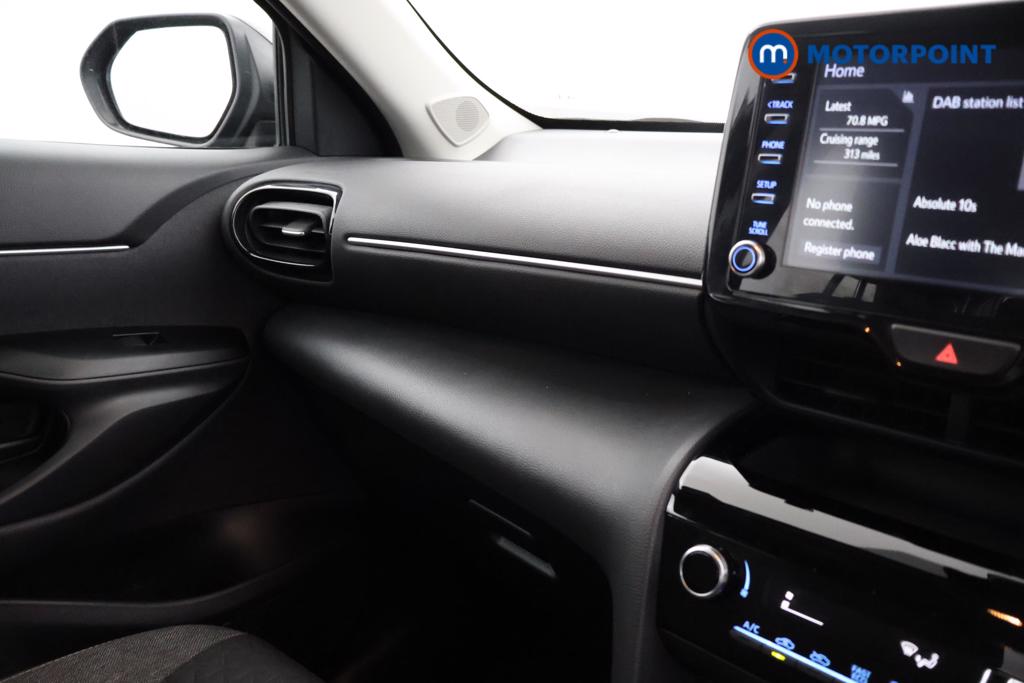 Toyota Yaris Cross Icon Automatic Petrol-Electric Hybrid Estate - Stock Number (1555314) - 6th supplementary image