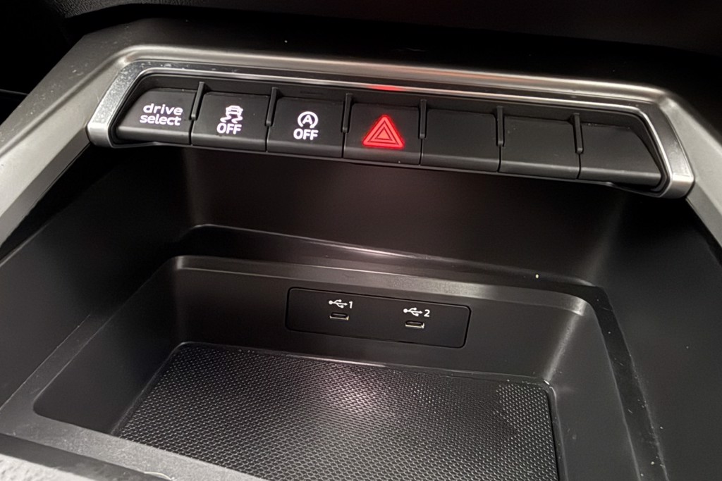 Audi A3 S Line Manual Petrol Saloon - Stock Number (1555975) - 14th supplementary image