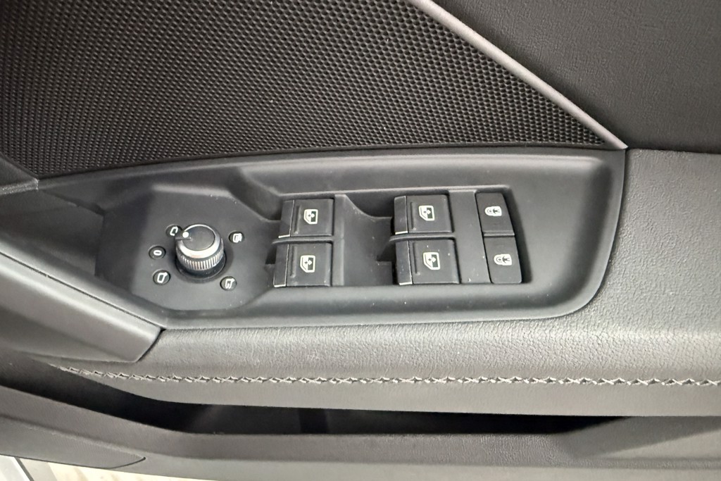 Audi A3 S Line Manual Petrol Saloon - Stock Number (1555975) - 19th supplementary image