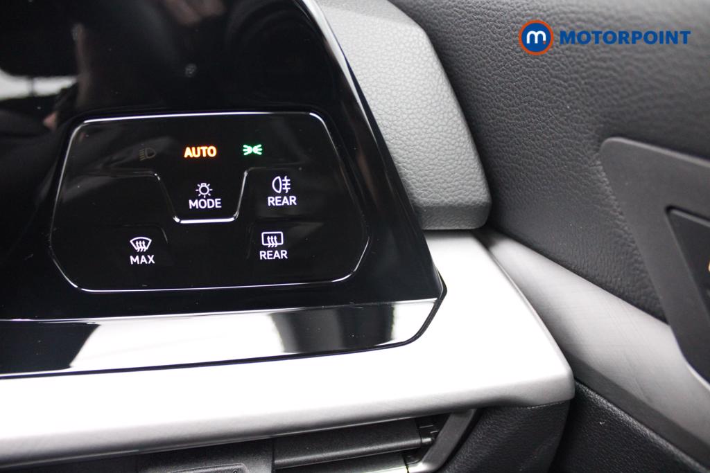 Volkswagen Golf Life Manual Petrol Hatchback - Stock Number (1556099) - 16th supplementary image