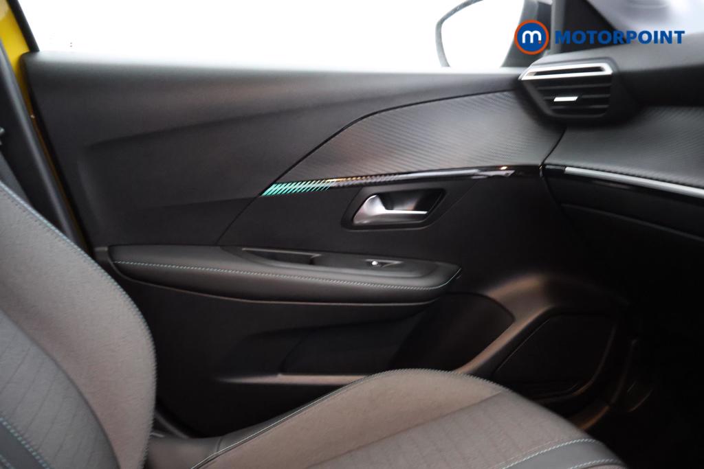 Peugeot 208 Allure Premium -Plus Manual Petrol Hatchback - Stock Number (1556209) - 5th supplementary image