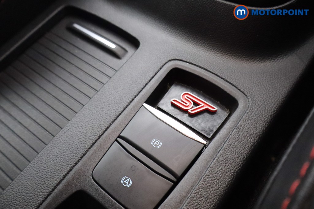 Ford Focus ST Manual Petrol Estate - Stock Number (1556428) - 9th supplementary image