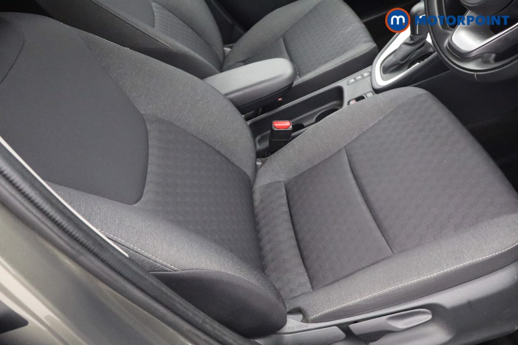 Toyota Yaris Design Automatic Petrol-Electric Hybrid Hatchback - Stock Number (1556624) - 12th supplementary image