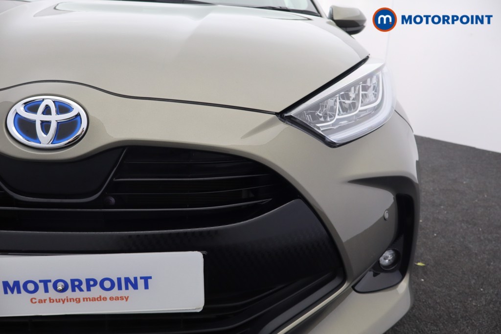 Toyota Yaris Design Automatic Petrol-Electric Hybrid Hatchback - Stock Number (1556624) - 24th supplementary image