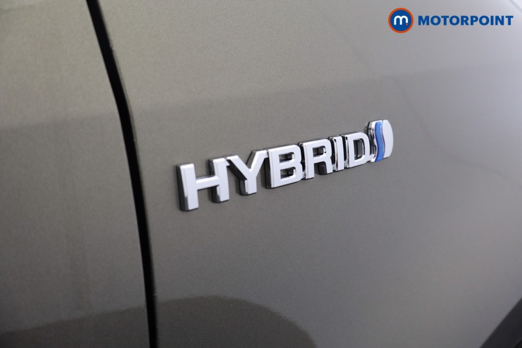 Toyota Yaris Design Automatic Petrol-Electric Hybrid Hatchback - Stock Number (1556624) - 25th supplementary image