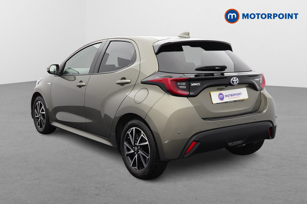 Toyota Yaris Design Automatic Petrol-Electric Hybrid Hatchback - Stock Number (1556624) - Passenger side rear corner