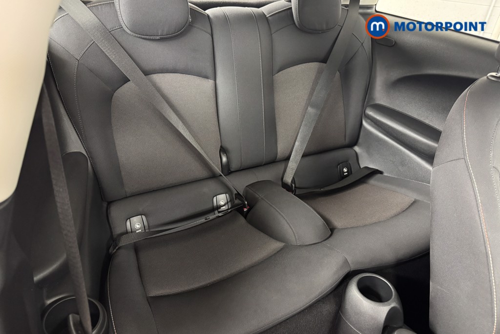 Mini Hatchback Cooper Classic Manual Petrol Hatchback - Stock Number (1556747) - 4th supplementary image
