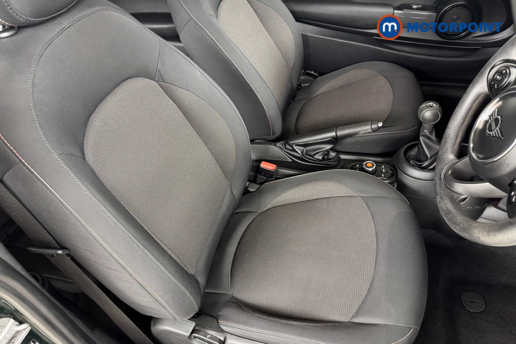 Mini Hatchback Cooper Classic Manual Petrol Hatchback - Stock Number (1556747) - 5th supplementary image