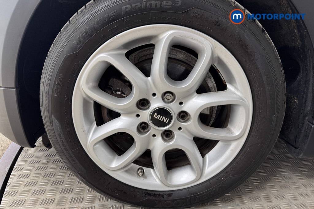 Mini Hatchback Cooper Classic Manual Petrol Hatchback - Stock Number (1556747) - 22nd supplementary image
