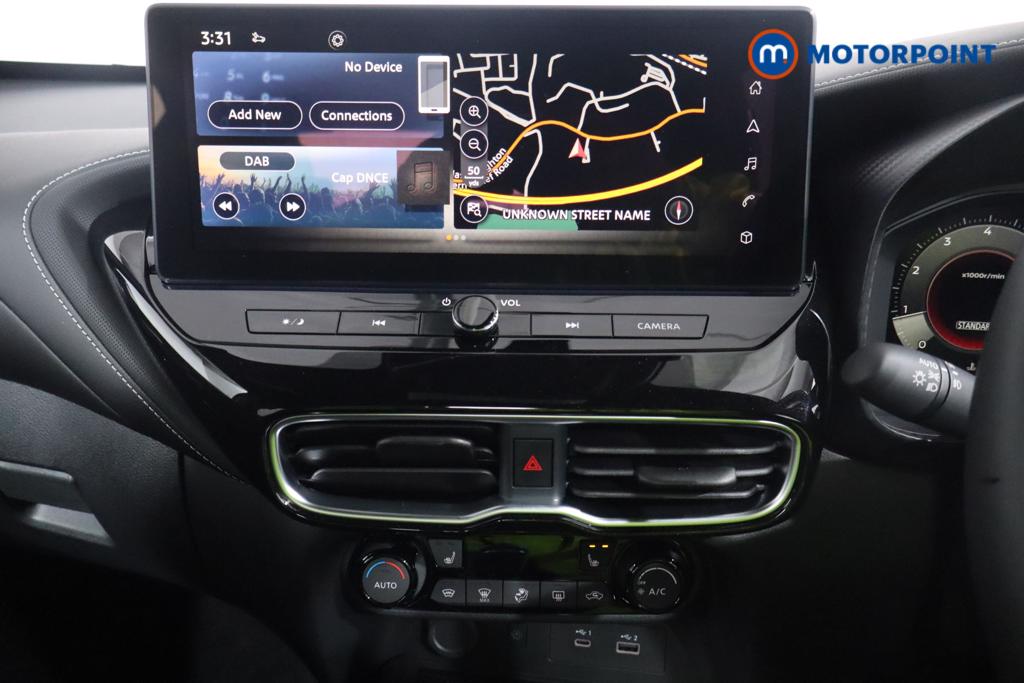 Nissan Juke Tekna Manual Petrol SUV - Stock Number (1556787) - 2nd supplementary image