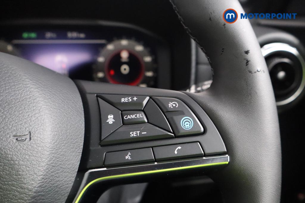 Nissan Juke Tekna Manual Petrol SUV - Stock Number (1556787) - 7th supplementary image