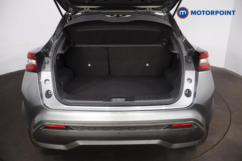 Nissan Juke Tekna Manual Petrol SUV - Stock Number (1556787) - 17th supplementary image