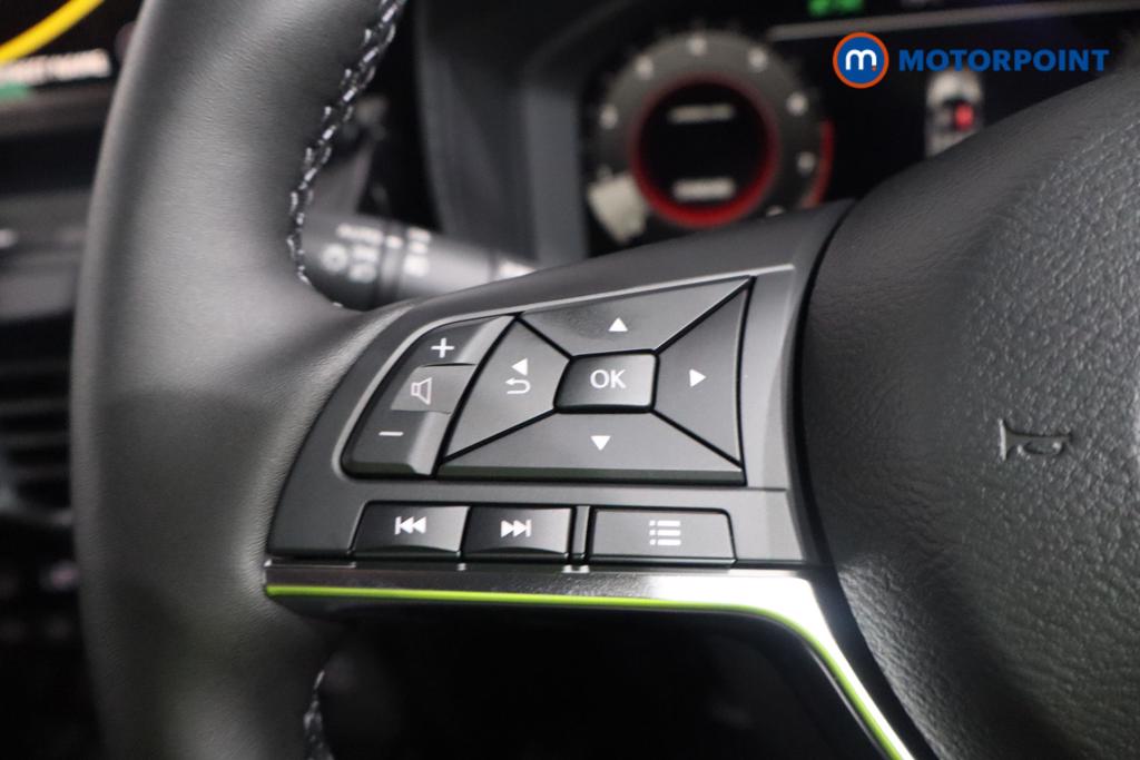 Nissan Juke Tekna Manual Petrol SUV - Stock Number (1556788) - 6th supplementary image