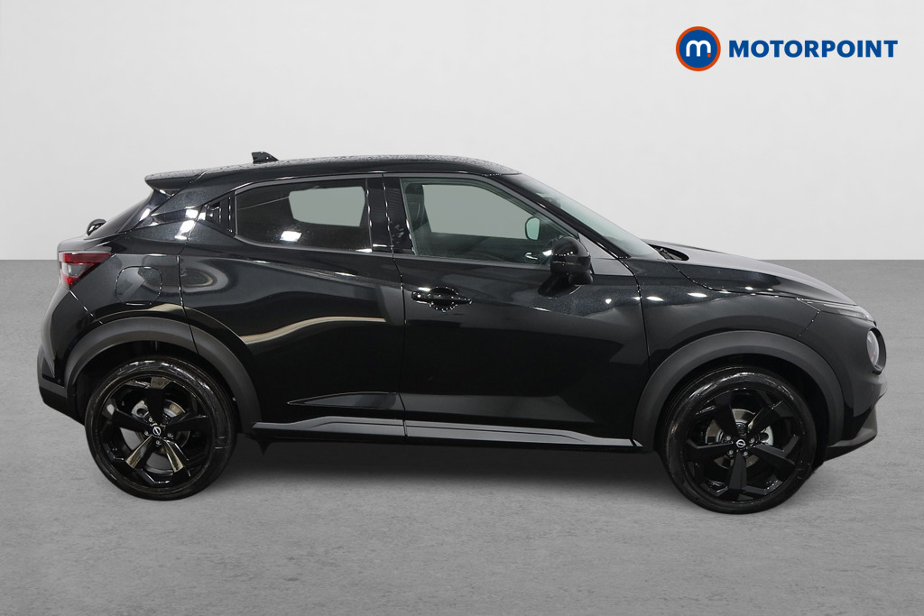 Nissan Juke Tekna Manual Petrol SUV - Stock Number (1556789) - Drivers side