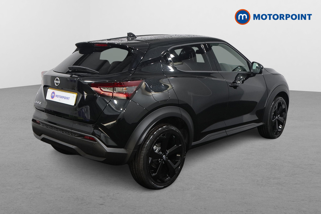 Nissan Juke Tekna Manual Petrol SUV - Stock Number (1556789) - Drivers side rear corner