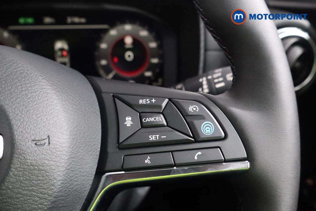 Nissan Juke Tekna Manual Petrol SUV - Stock Number (1556791) - 7th supplementary image