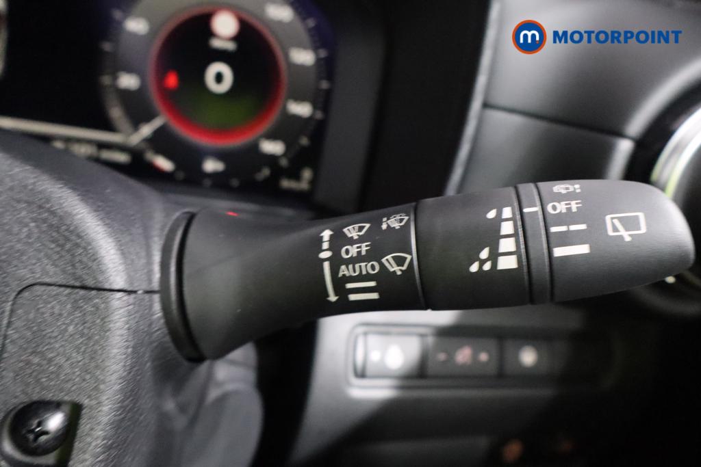 Nissan Juke Tekna Manual Petrol SUV - Stock Number (1556791) - 9th supplementary image