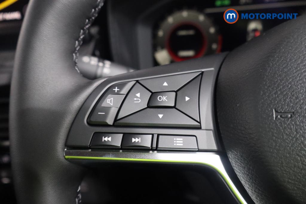 Nissan Juke Tekna Manual Petrol SUV - Stock Number (1556793) - 7th supplementary image