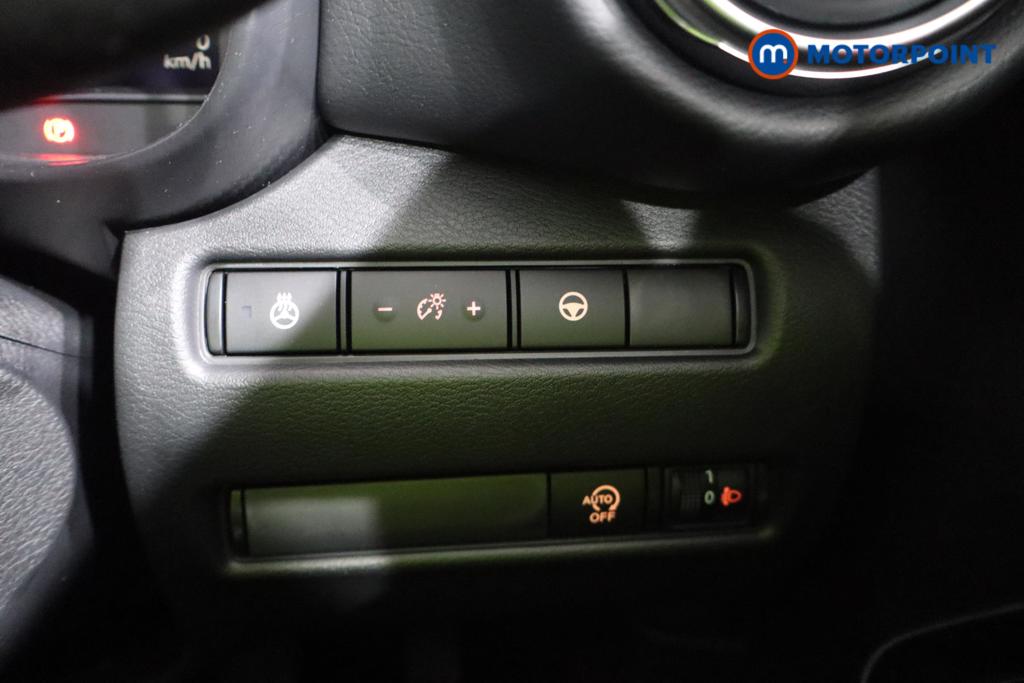 Nissan Juke Tekna Manual Petrol SUV - Stock Number (1556793) - 11th supplementary image