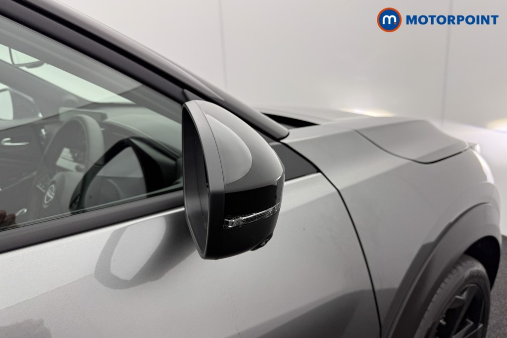 Nissan Juke Tekna Manual Petrol SUV - Stock Number (1556796) - 17th supplementary image