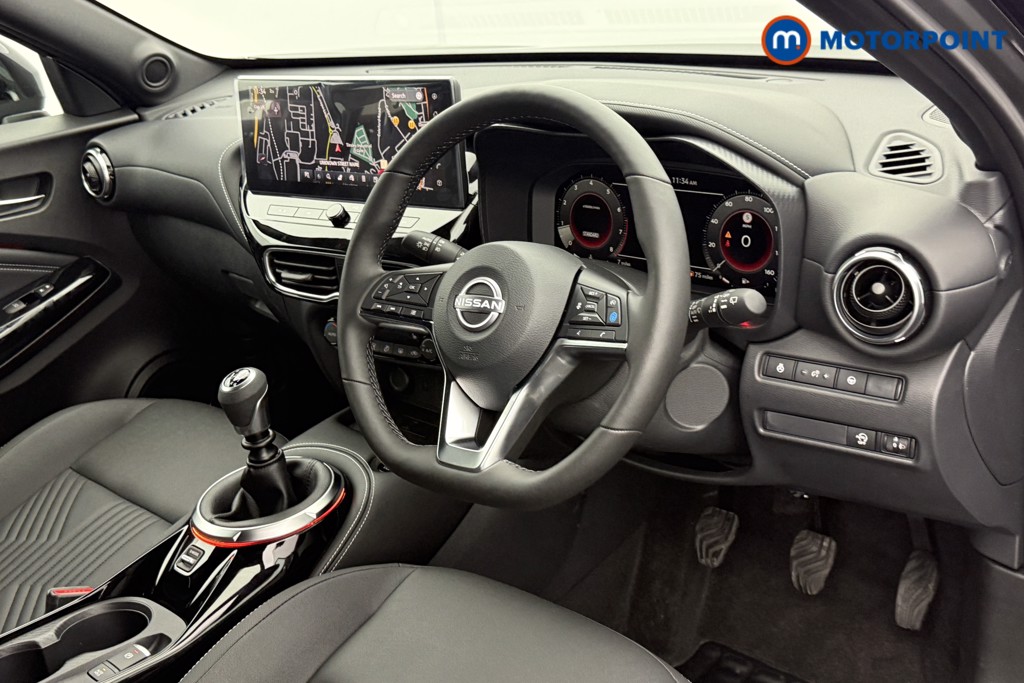 Nissan Juke Tekna Manual Petrol SUV - Stock Number (1556798) - 4th supplementary image