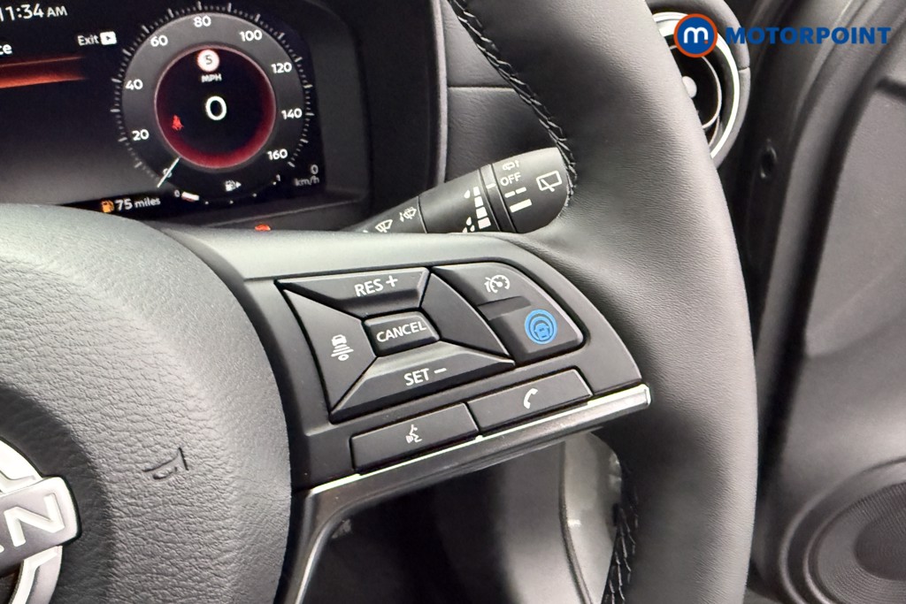 Nissan Juke Tekna Manual Petrol SUV - Stock Number (1556798) - 13th supplementary image