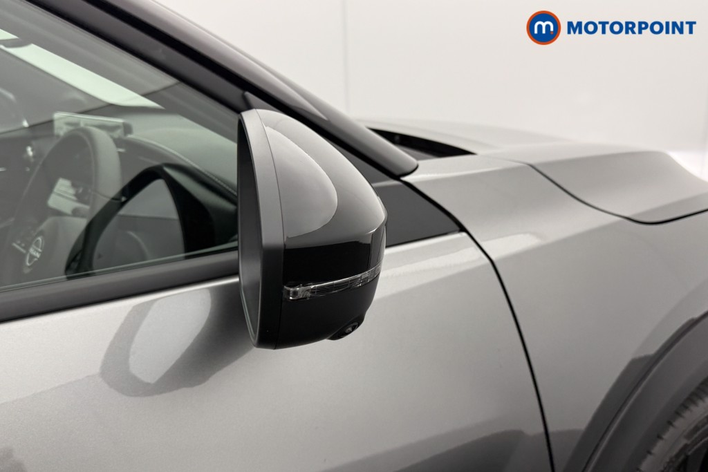 Nissan Juke Tekna Manual Petrol SUV - Stock Number (1556798) - 17th supplementary image