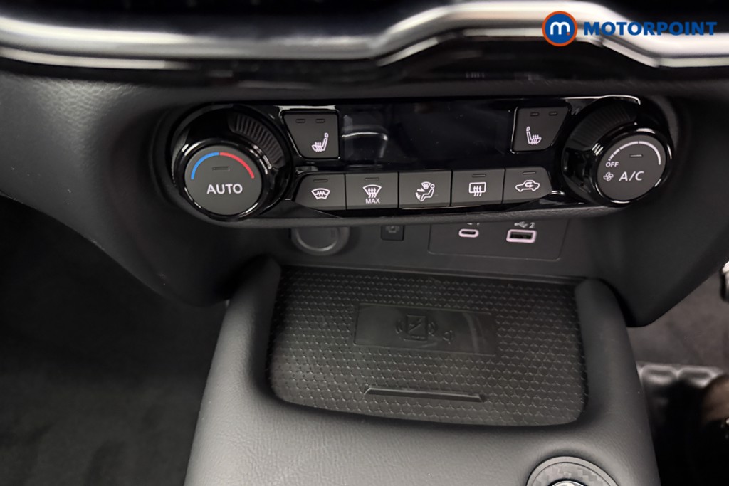 Nissan Juke Tekna Manual Petrol SUV - Stock Number (1556799) - 10th supplementary image